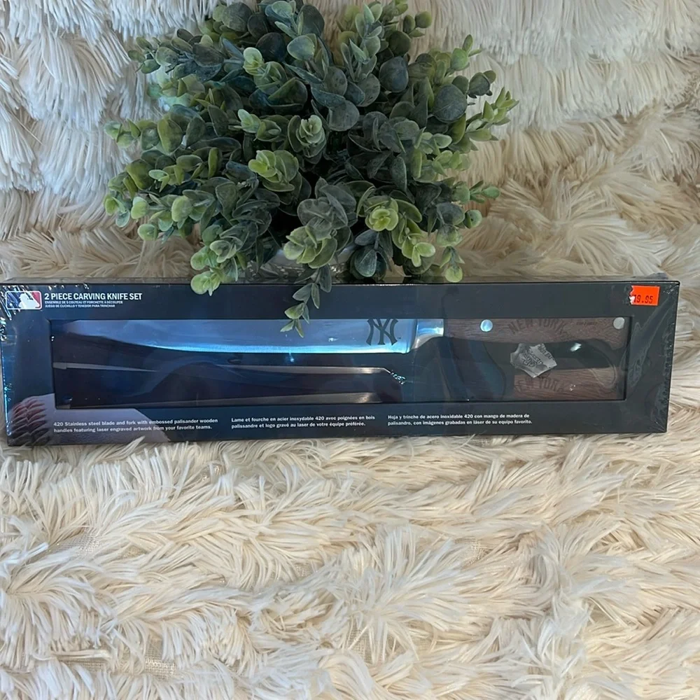 New York Yankees Two Piece Carving Knife Set by The Sports Vault